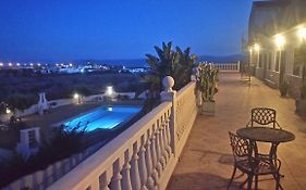 Casa Barranca Holiday Apartments